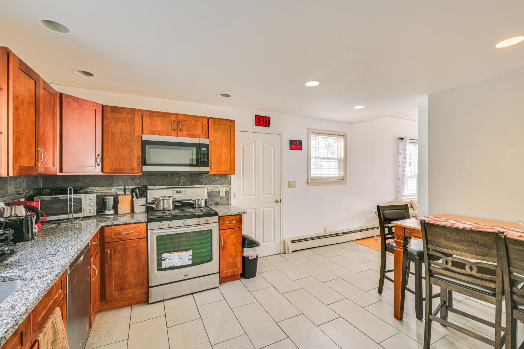 9 Mi To Dtwn Boston Cozy Malden Apartment ภายนอก รูปภาพ